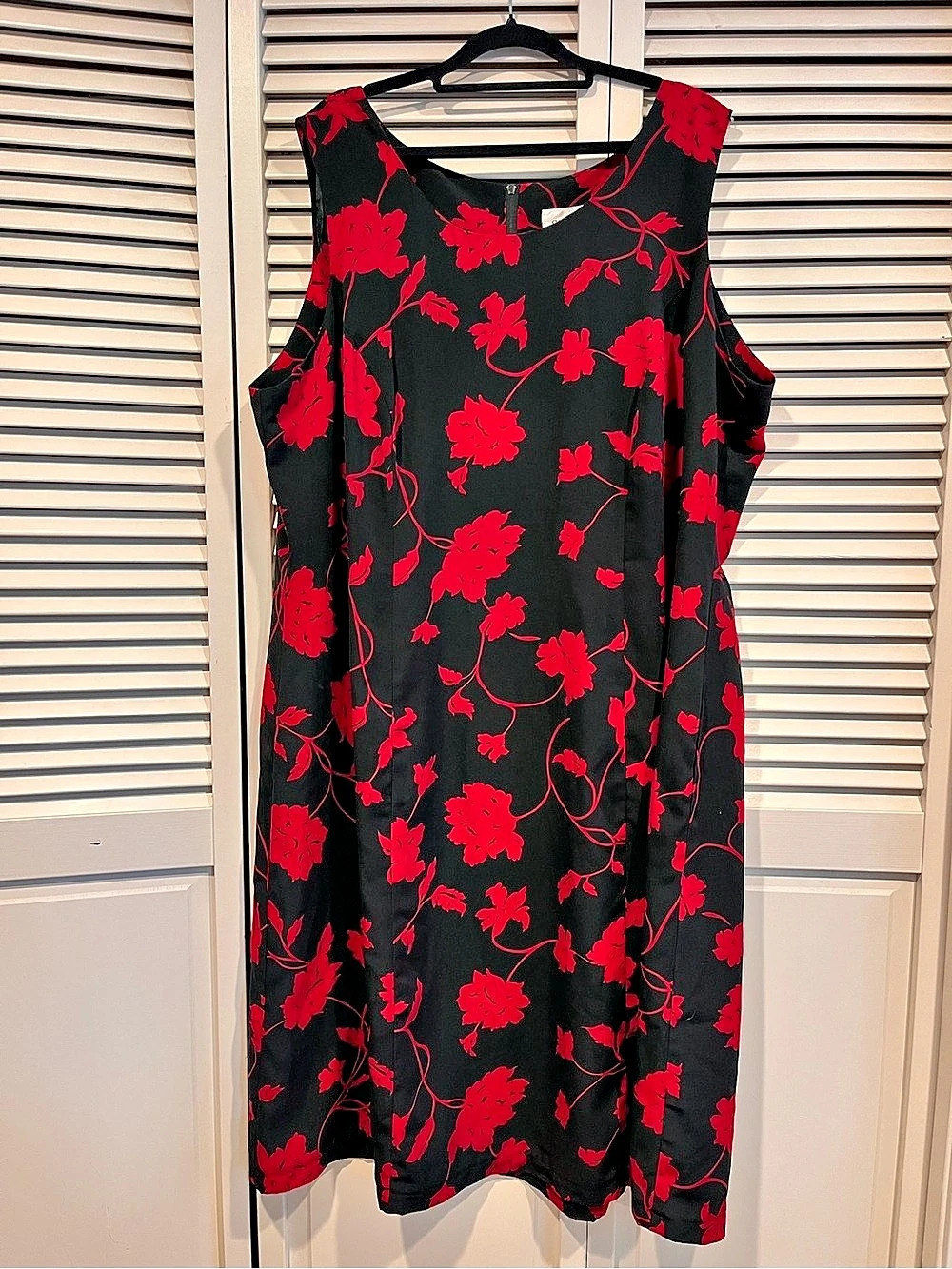STUDIO I Floral Midi Dress Black & Red Size 22W Like New
